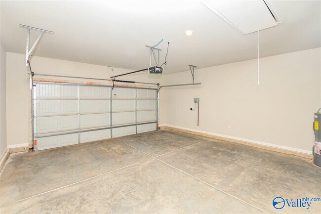 Building Photo - 109 Delilah Ln