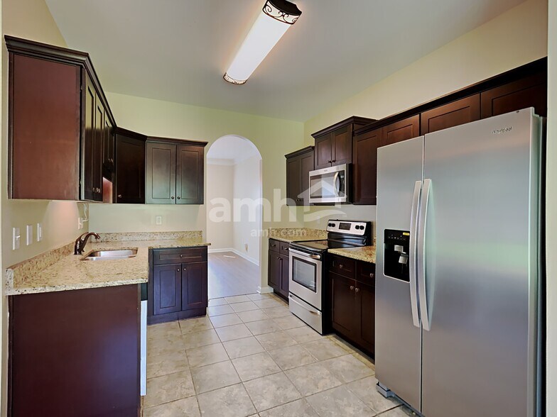 Building Photo - 4940 Grace View Ln