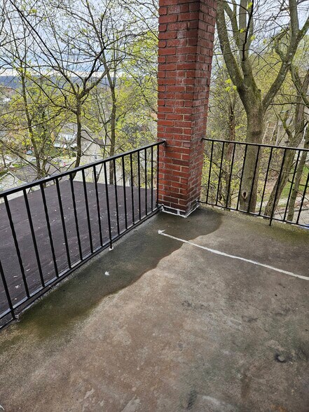 Porch - 609 Tingley Ave