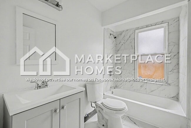 Building Photo - 19818 Fenmore St