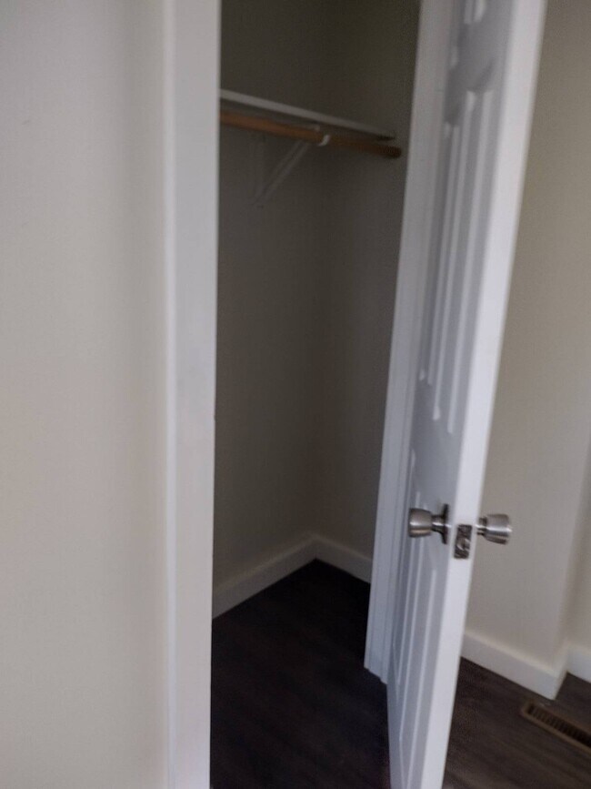 Building Photo - 249 S Peterboro St