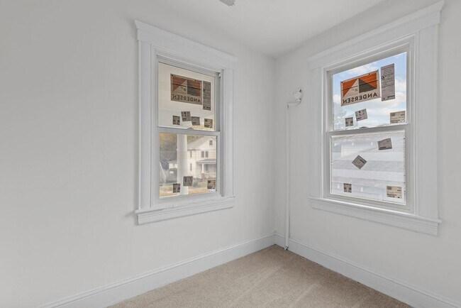 Building Photo - 255 Maryland Ave