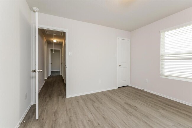 Building Photo - 3716 Alexus Dr