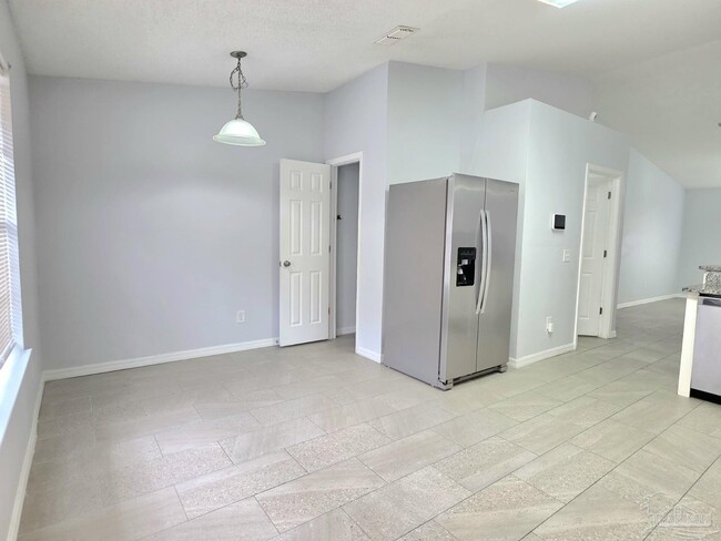 Building Photo - 4972 Genevive Ct