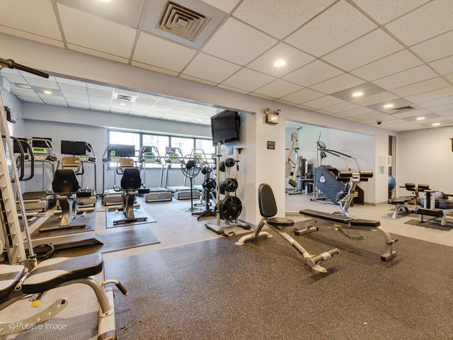 Building Photo - 1030 N State St