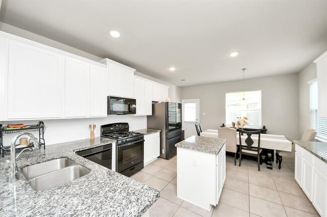 Building Photo - 6302 Prince Pl Dr