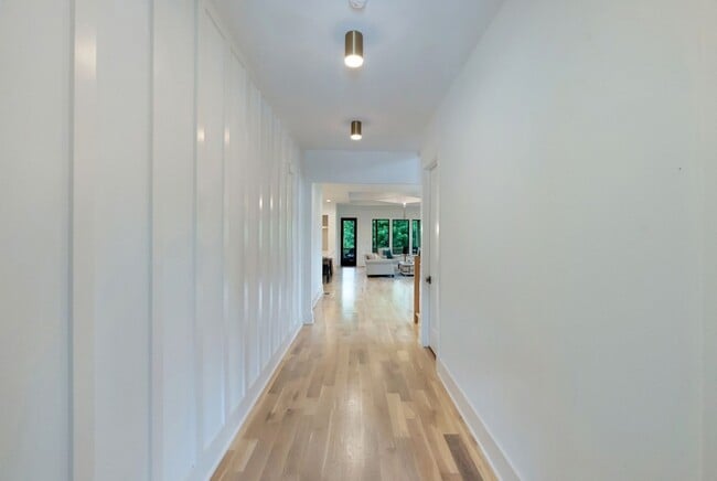 Building Photo - 3733 Estes Rd