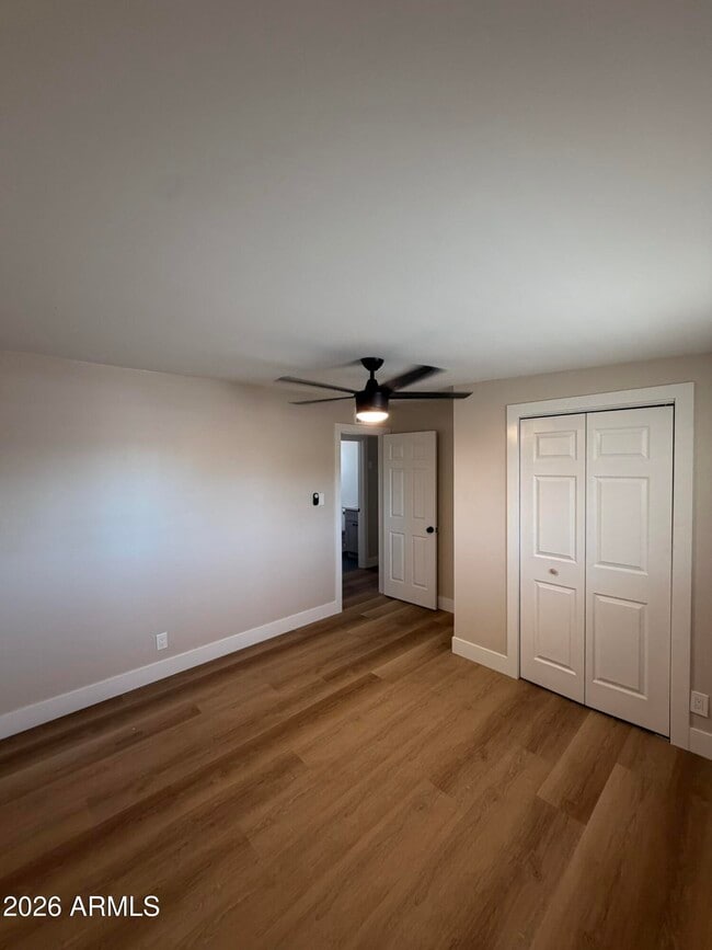 Building Photo - 909 S Kenwood Cir