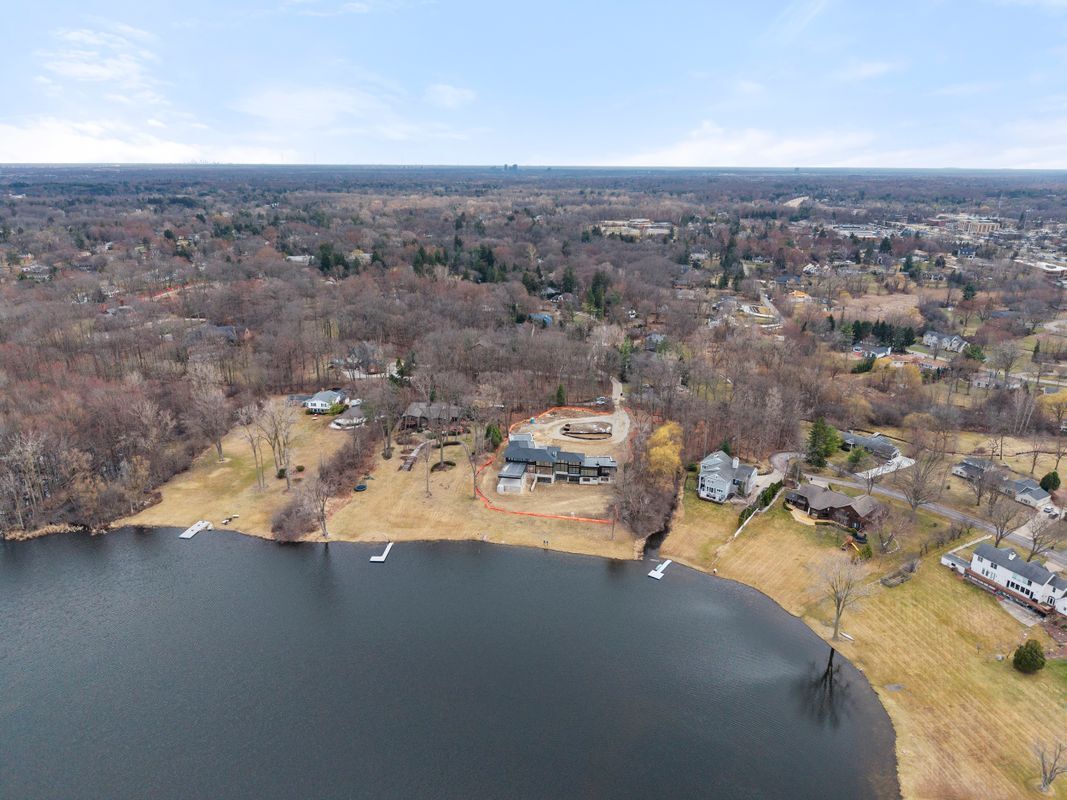 Building Photo - 3525 Brookside Dr