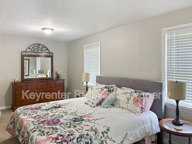 Building Photo - 10015 Seminole Rd