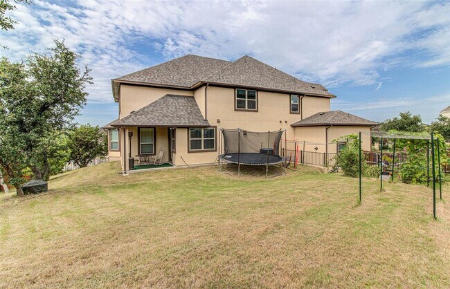 Building Photo - 15621 Cabrillo Way