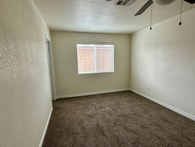 Building Photo - 10266 S Tornado Ave