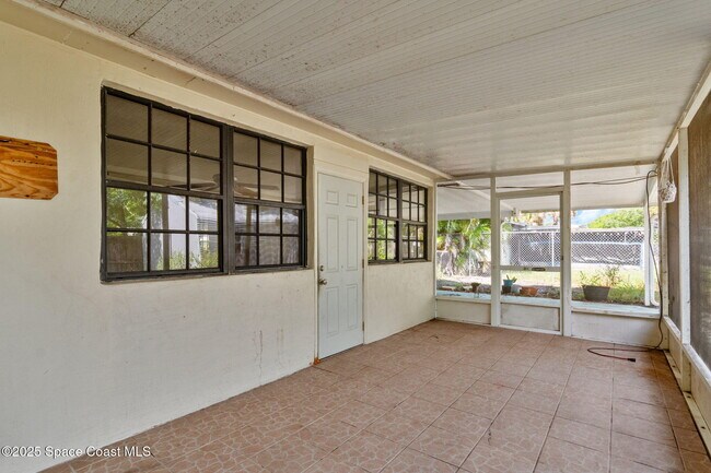 Building Photo - 504 Cornell Ave