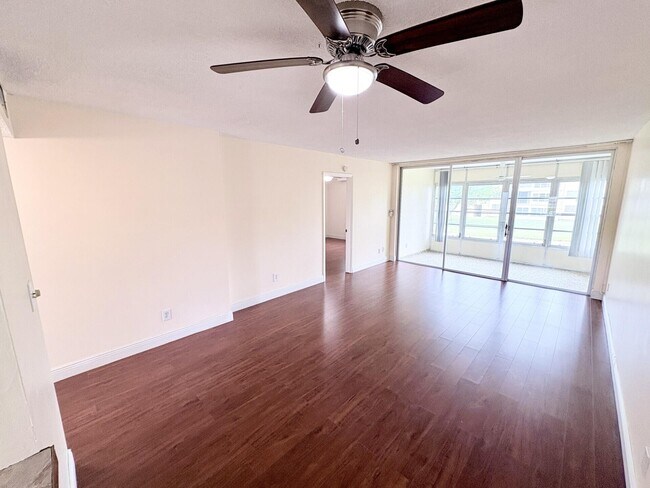 Building Photo - 6070 NW 64th Ave