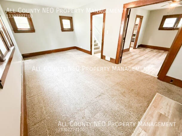 Building Photo - 73 Belvidere Way