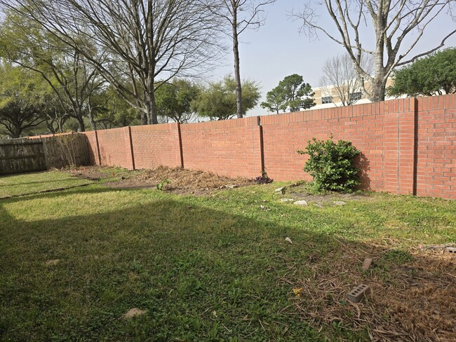 Building Photo - 2910 Plum Lake Dr