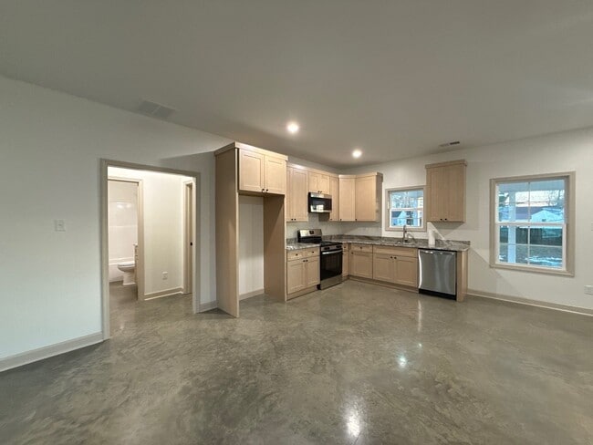 Building Photo - 41 Wooten Ave