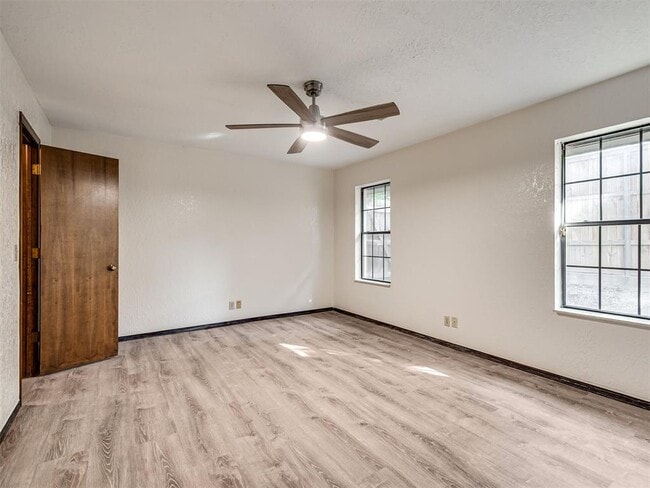 Building Photo - 3328 Willow Brook Rd