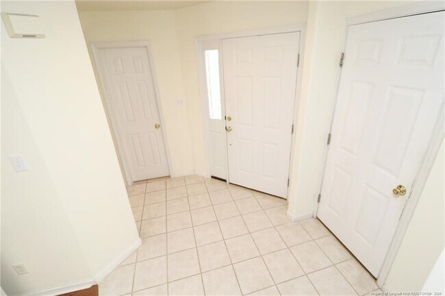 Building Photo - 10448 Neland St
