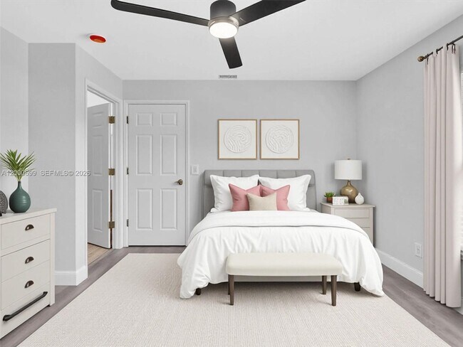 Building Photo - 2022 NW 9th Terrace