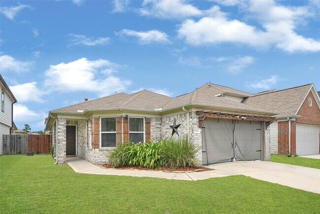 Building Photo - 9825 Hyacinth Way