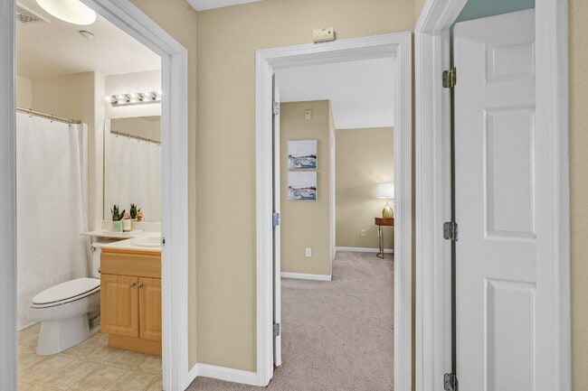 Building Photo - Corner Unit Condo with Vineyard Views – 2 Bed, 2 Bath – Quiet, Private, and Convenient!