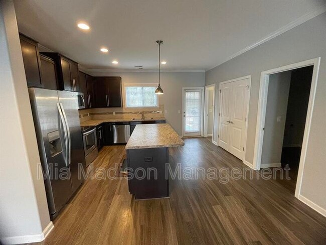 Building Photo - 115 Reese Way