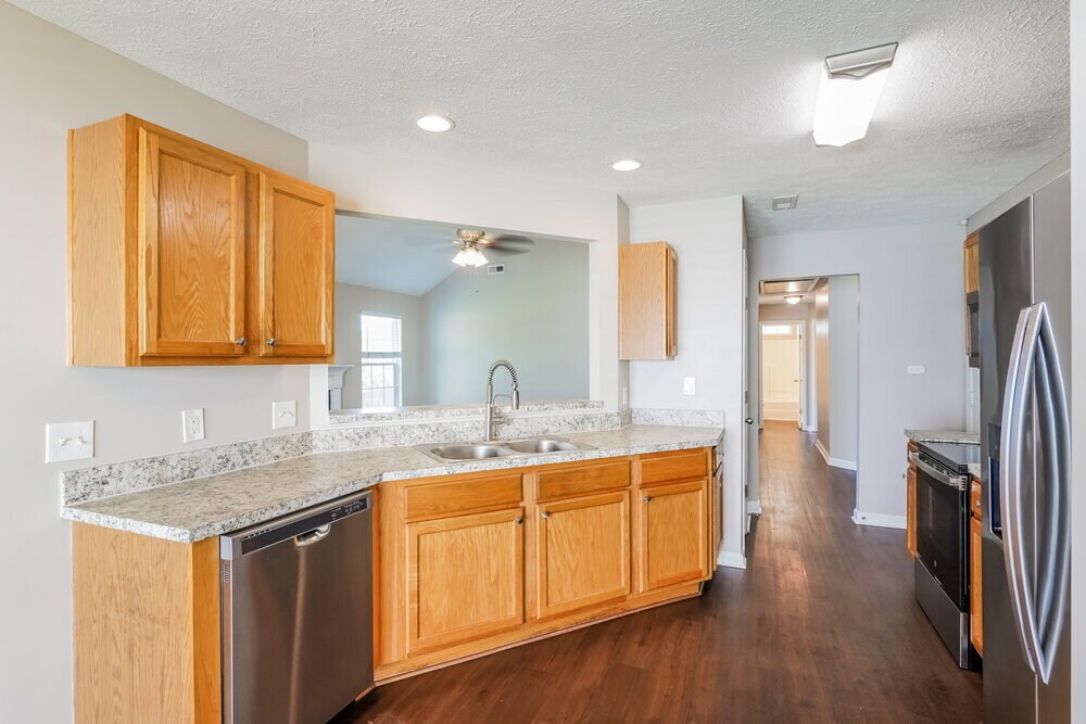 Building Photo - 7128 Legacy Dr