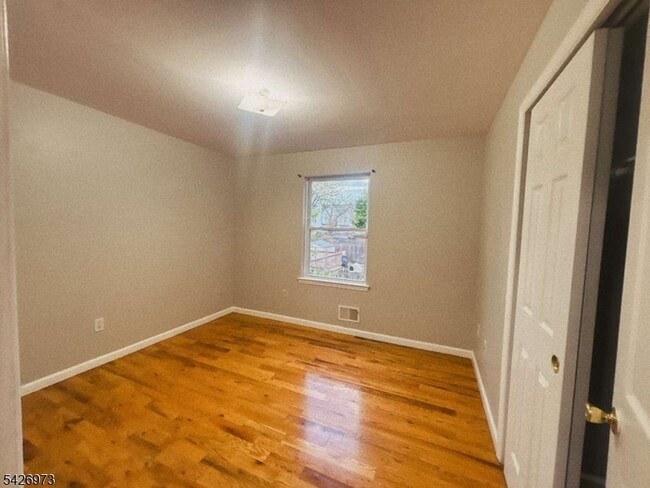 Building Photo - 415 S 8th St