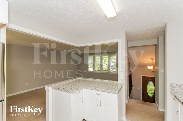 Building Photo - 330 Hembree Forest Cir