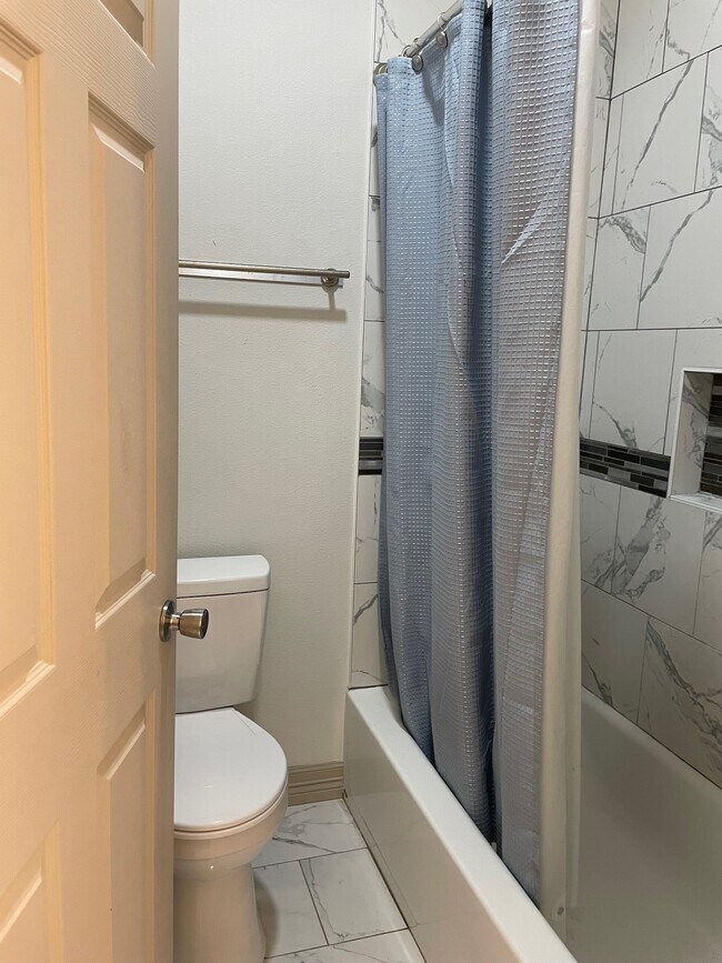 Hallway Bathroom - 2995 Pecos St