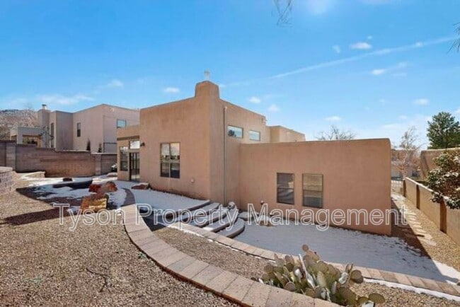 Building Photo - 13413 Summit Hills Pl NE