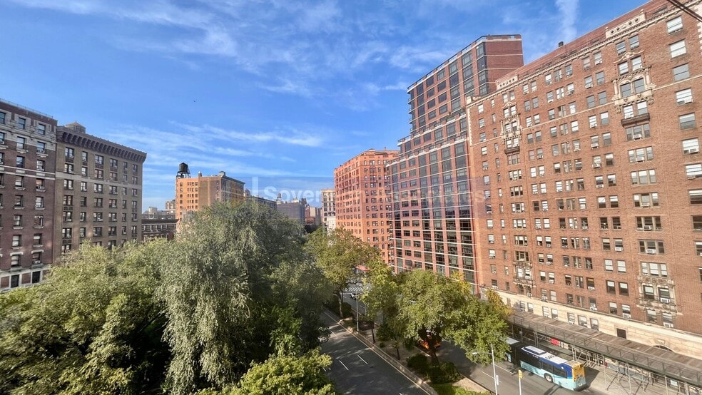 Building Photo - 936 West End Ave