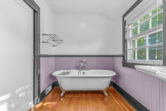 Building Photo - Beautiful Estate for Rent in Ashland