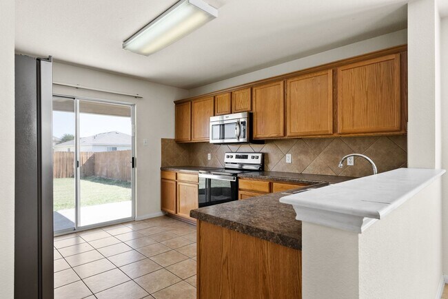 Building Photo - 5609 Capricorn Loop