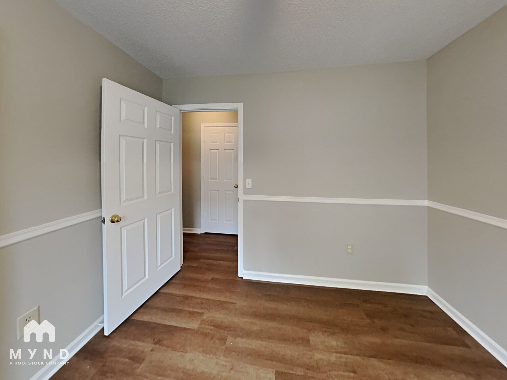 Building Photo - 545 Newell St NW