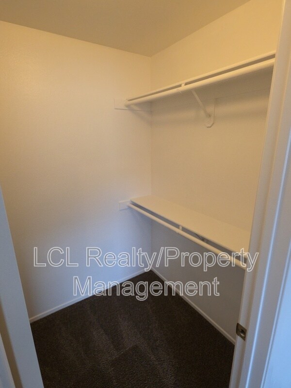 Building Photo - 22561 Forrest Rd