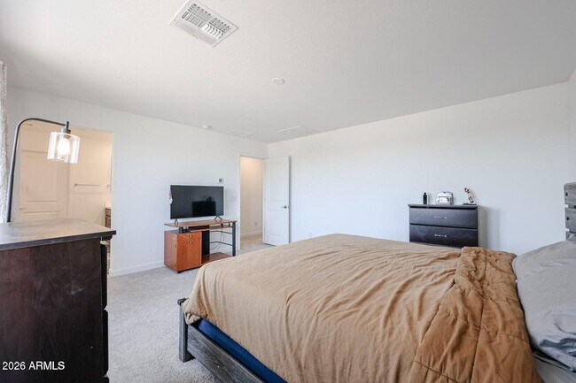 Building Photo - 3361 S 179th Dr