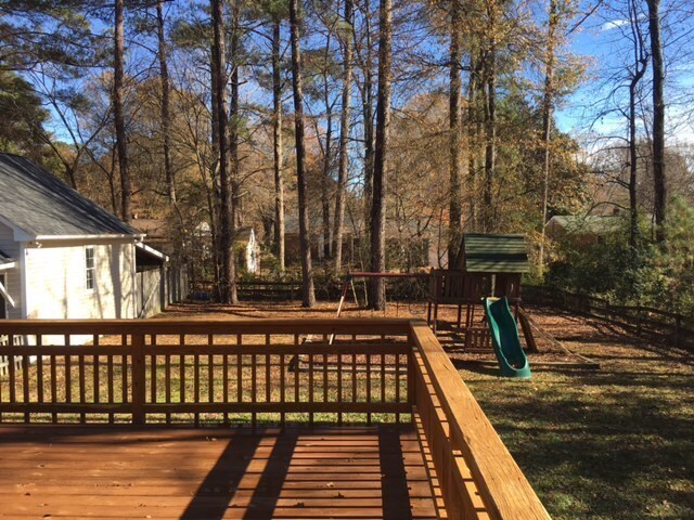 Building Photo - 123 Forest Green Dr