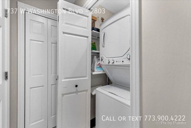 Building Photo - 737 W Washington Blvd