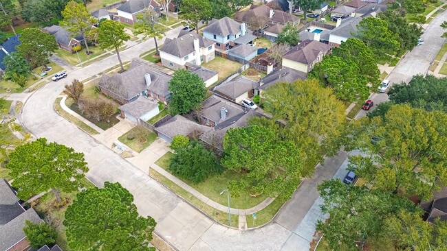 Building Photo - 18526 Fawn Run Ln