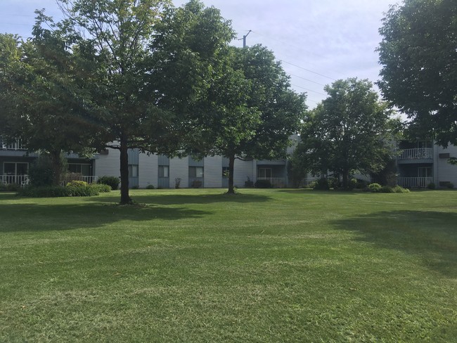 Building Photo - Grandview Plaza