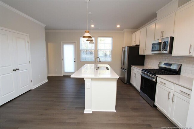 Building Photo - 510 Light Oak Wy