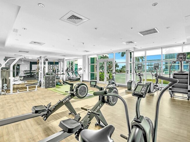 Building Photo - 3301 NE 1st Ave