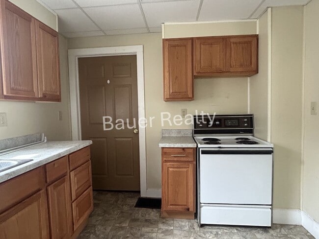 Building Photo - Affordable Two Bedroom