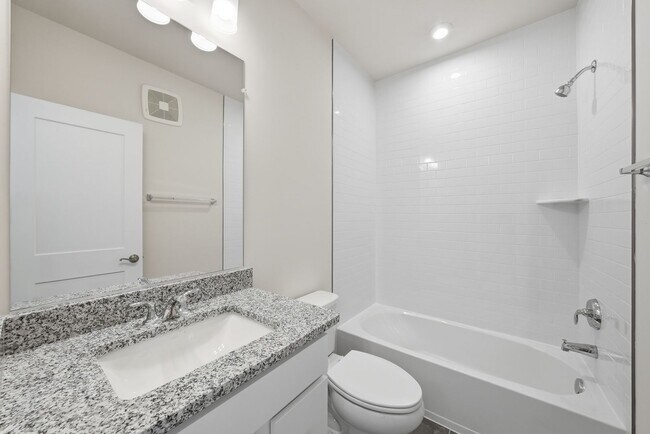 Building Photo - 43732 Transit Sq