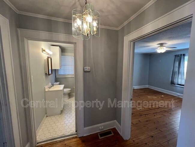 Building Photo - 9112 Asheville Hwy