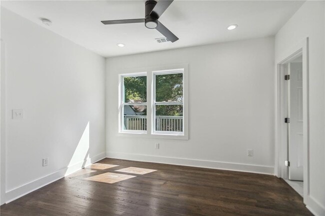 Building Photo - 1252 Epworth St SW