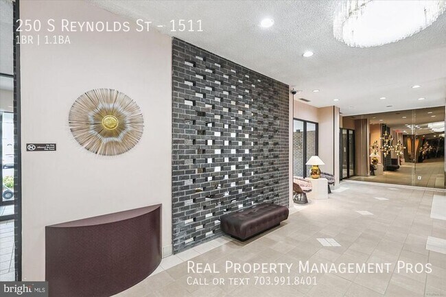 Building Photo - 250 S Reynolds St