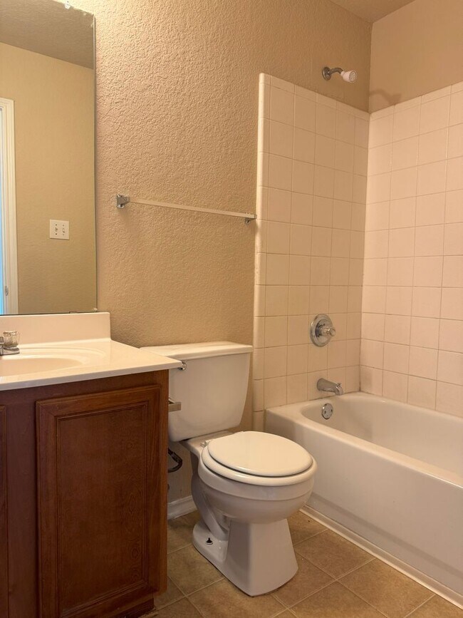 Building Photo - 145 Brahma Way